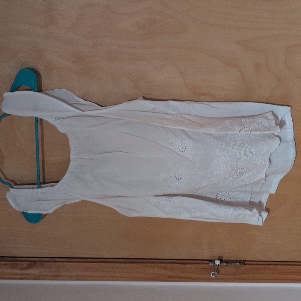 White tank